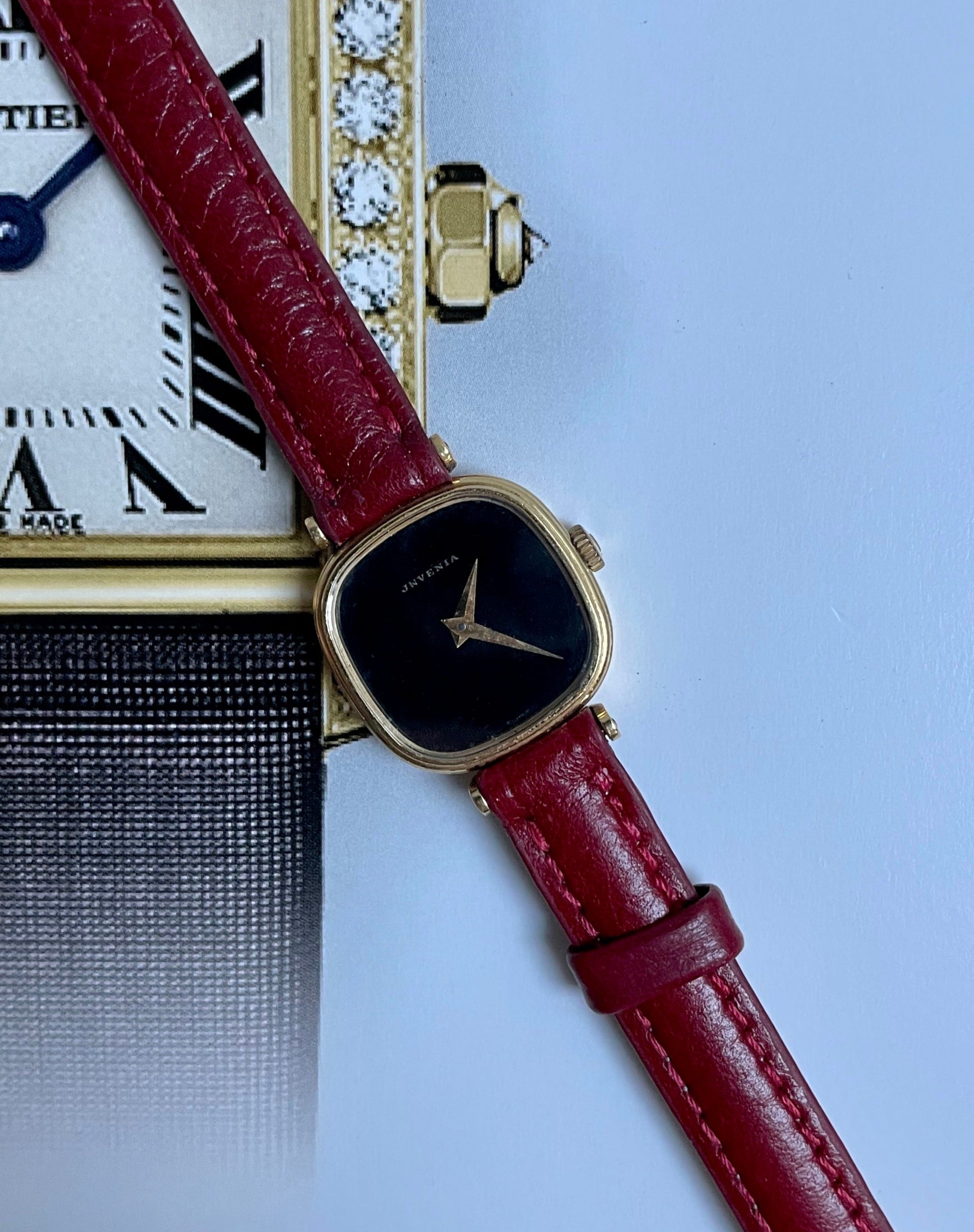 Juvenia onyx or 18k Seconde Vintage