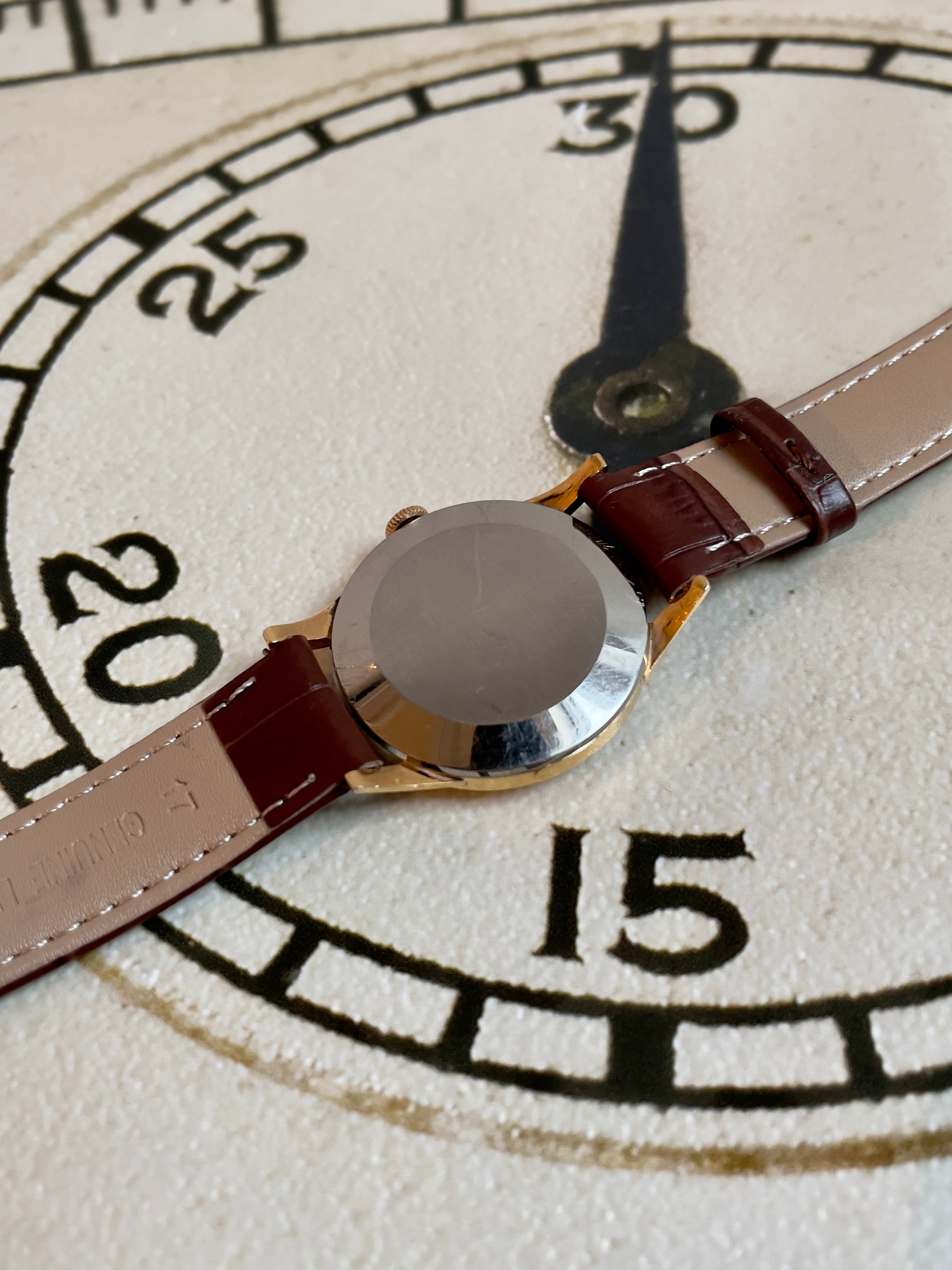 (SOLD OUT) Cyma Triplex "Cymaflex" Seconde Vintage