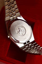 Cargar imagen en el visor de la galería, Omega Seamaster 1425
