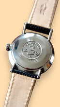 Load image into Gallery viewer, Omega Seamaster De Ville
