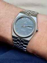 Load image into Gallery viewer, Omega Seamaster 1425
