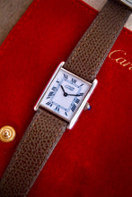 Charger l&#39;image dans la galerie, (SOLD) Cartier Must Tank Silver
