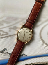 Charger l&#39;image dans la galerie, IWC Cornes de vache Seconde Vintage
